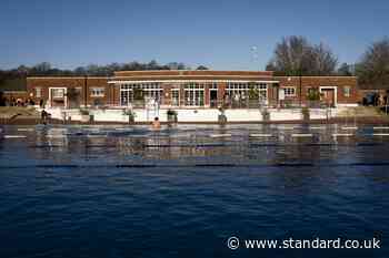 One taken to hospital after fight breaks out at Hampstead Heath lido