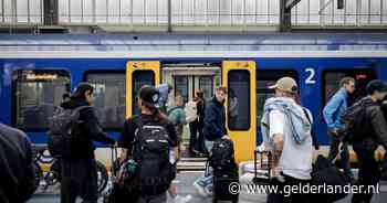 NS waarschuwt reizigers als goedkoop zomerabonnement bijna afloopt, belooft staatssecretaris