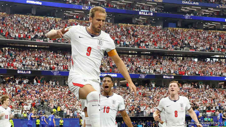 Harry Kane apareció sin marca en un córner y definió con potente testazo el 2-1 de Inglaterra