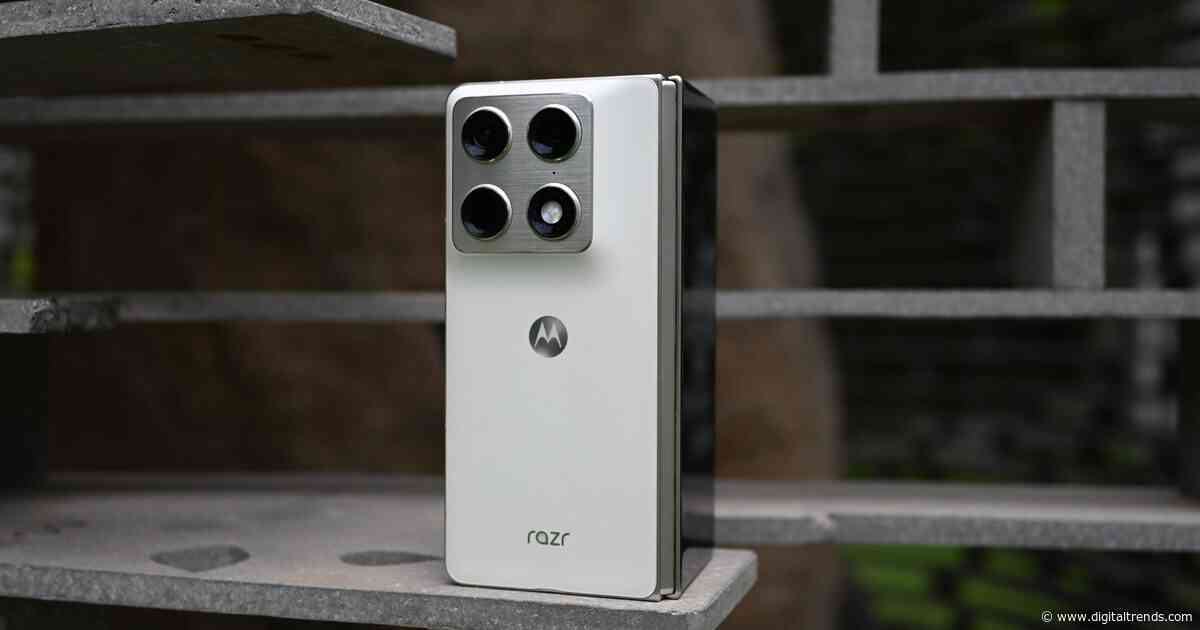 Motorola Razr Fold review: The foldable surprise I didn’t see coming
