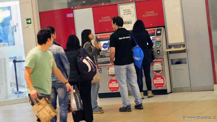 Radiografía al bolsillo de los chilenos: estudio revela baja capacidad de ahorro y poco conocimiento en inversiones