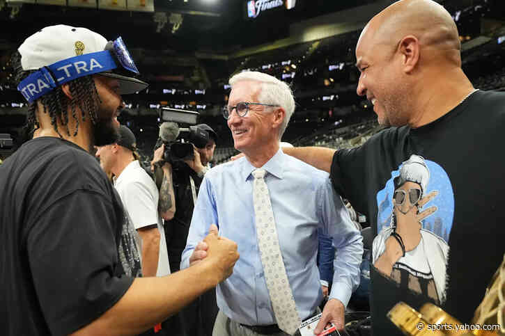 Knicks’ Hall of Fame broadcaster Mike Breen to emcee City Hall championship ceremony