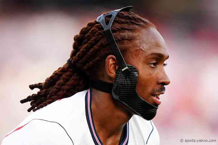 Why is England’s Djed Spence wearing a protective mask at World Cup 2026?