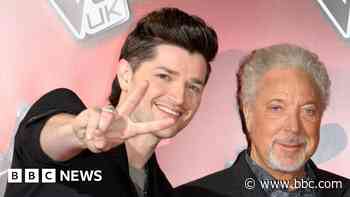 Tom Jones had shoes and socks stolen by fans, recalls The Script star