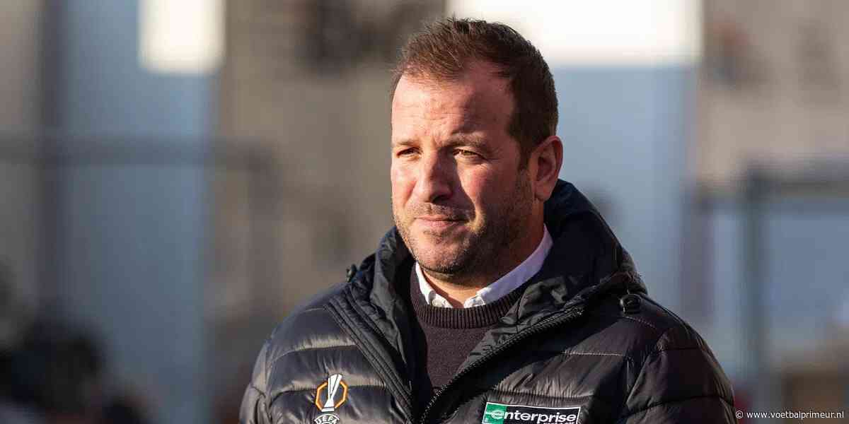 Van der Vaart door het stof na ophef rond Japan-opmerking: 'Bied mijn excuses aan'