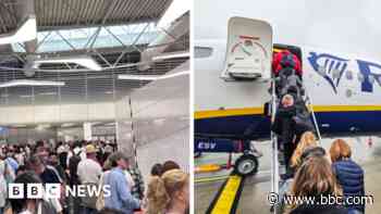 Passport 'mega queue' strands Ryanair passengers