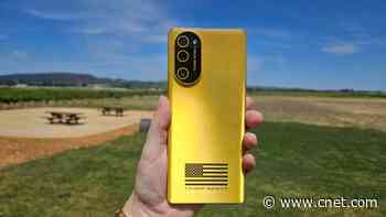 Is the Trump T1 Just an HTC Phone Painted Gold?