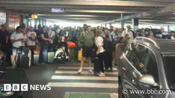 Airport parking firm 'left holidaymakers stranded'