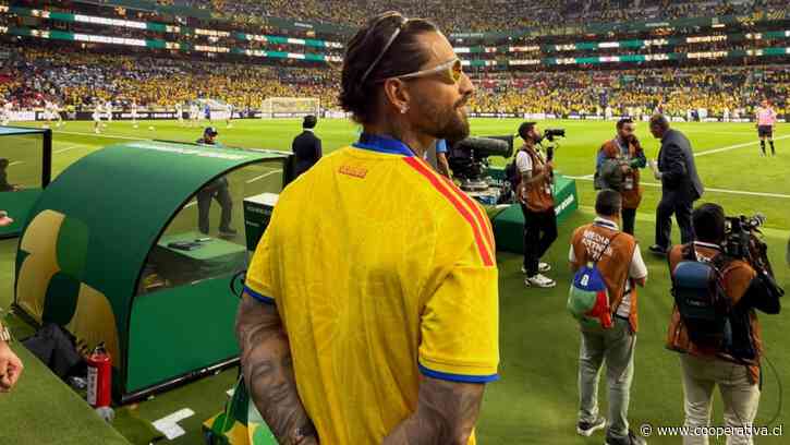 Maluma fue al Estadio Azteca a alentar a Colombia en el debut en el Mundial 2026