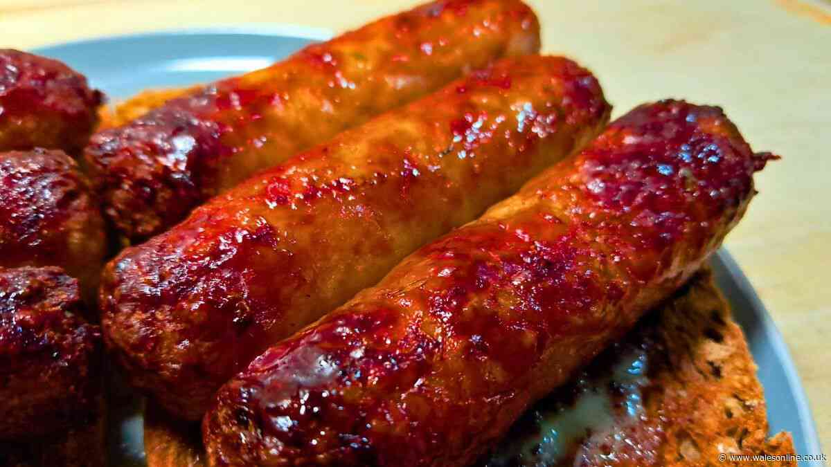 I can make sausages taste better by swapping oil for a simpler ingredient instead
