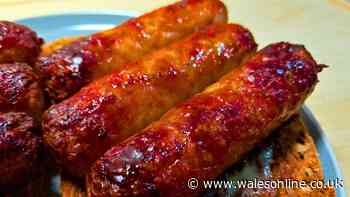 I can make sausages taste better by swapping oil for a simpler ingredient instead