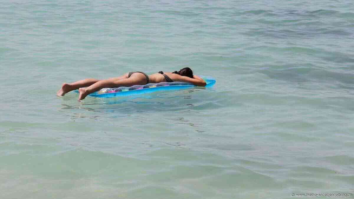 Nie dösen auf der Luftmatratze! 5 Tipps für sicheres Baden