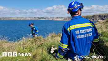 Fears coastguard pay cut will 'weaken service'