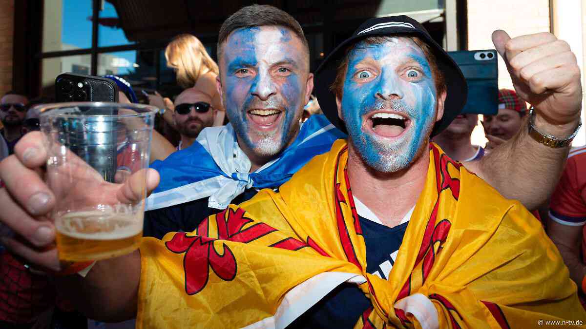 Das Bier ist alle: Schottische Fußball-Fans trinken Boston leer