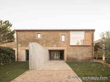 House 2302 / Nordest Arquitectura