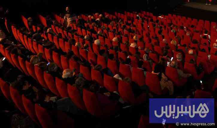 "المونديال" يدخل القاعات السينمائية .. أزمة ث