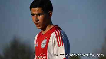 Feyenoord doet Ajax-talent Moumane contractvoorstel voor drie seizoenen