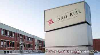 Cellphones silenced at LRSD board meetings to keep trustees ‘engaged’