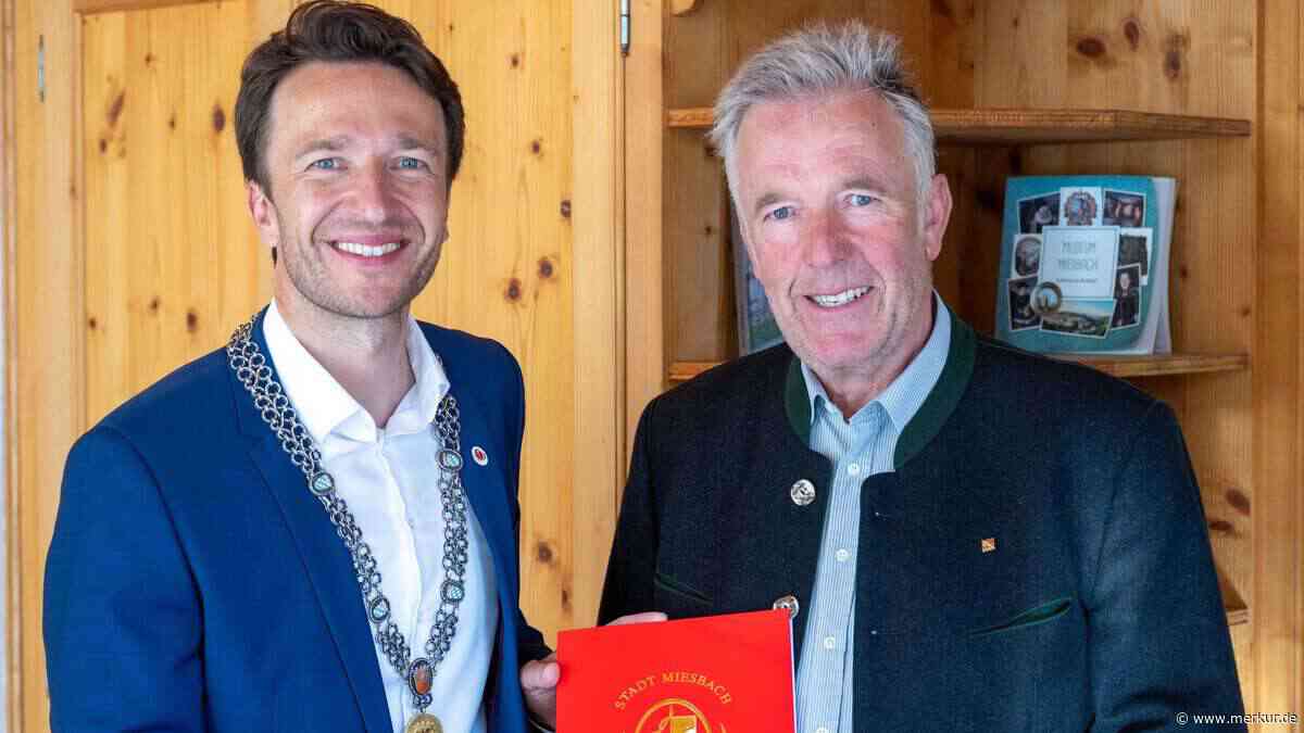 Danke an den Sparkommissar von Miesbach: Ex-Vize-Bürgermeister Lechner offiziell verabschiedet