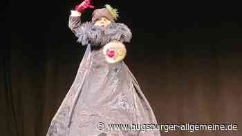 Gardi Hutter verblüfft im Ulmer Zelt mit minimalistischer Pantomime und großem Wandel