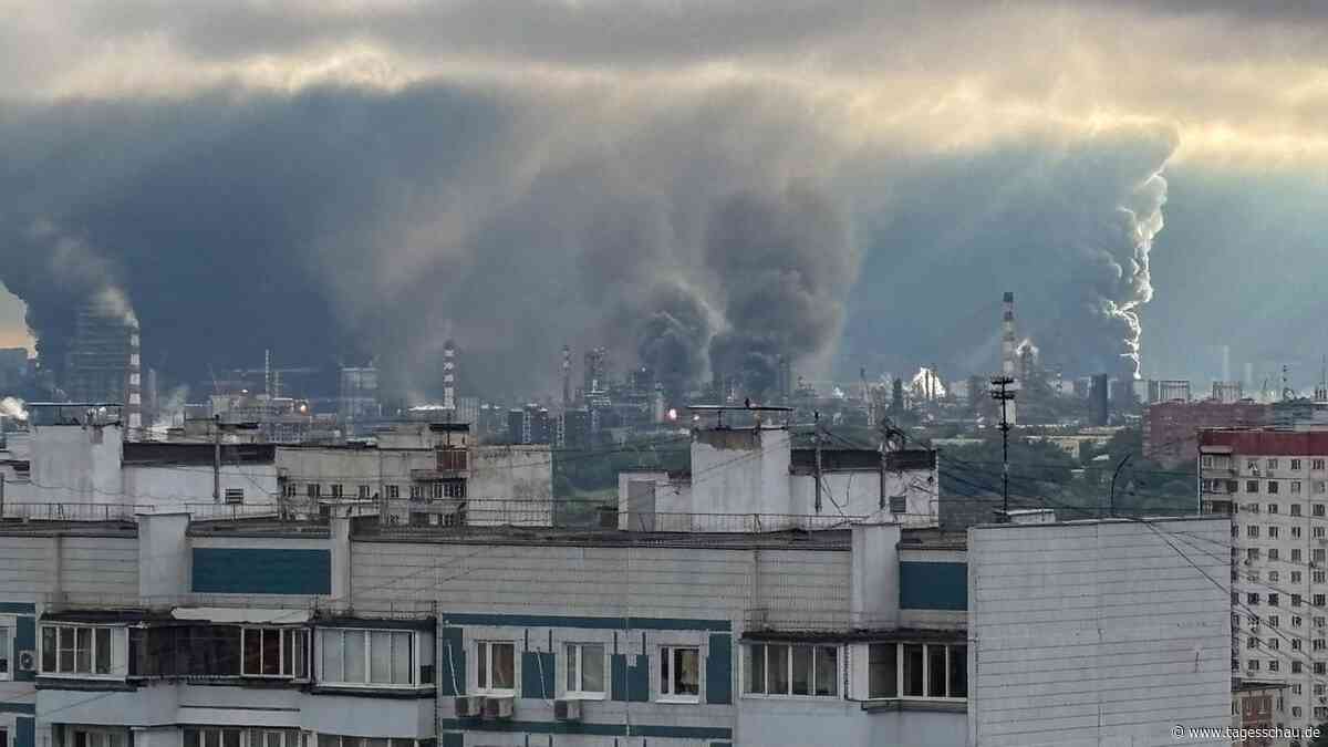 Ukrainische Drohnen treffen Raffinerie in Moskau