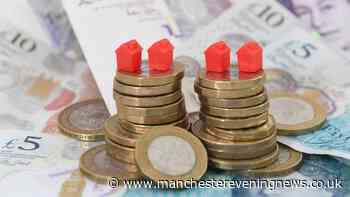 Property experts say UK has widest gap between flat and house prices in 30 years