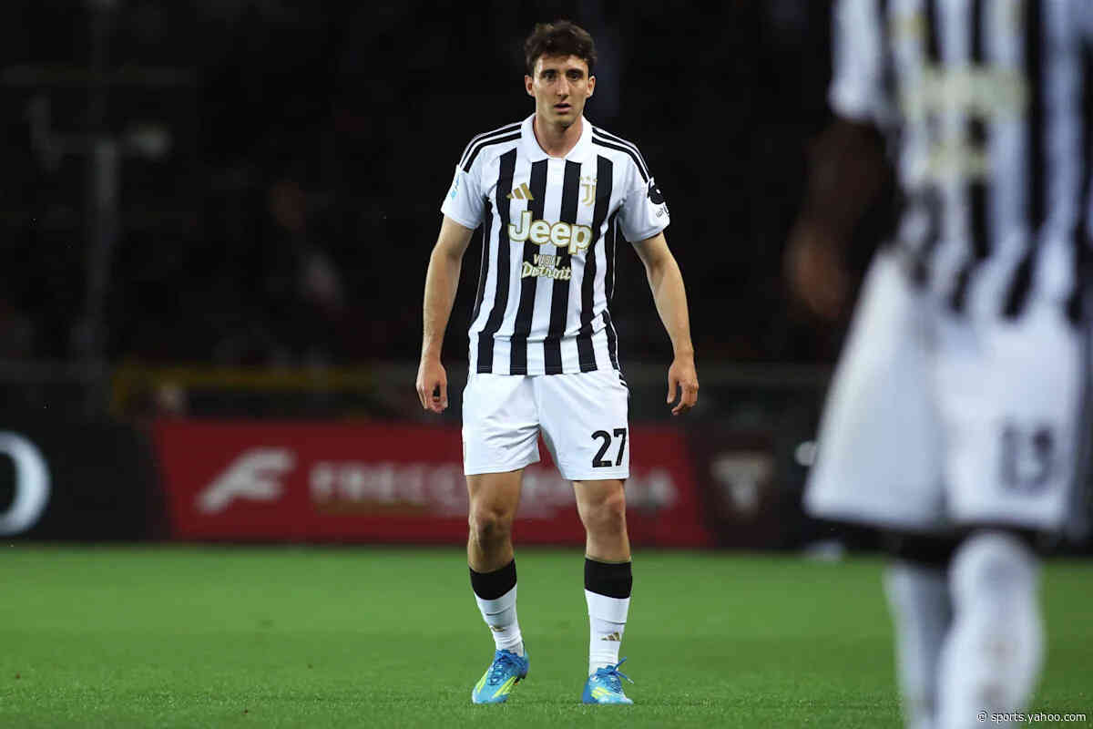 Report: Chelsea considering move to sign Serie A defender