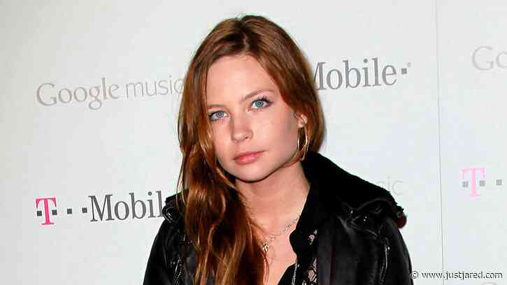 Daveigh Chase’s Former Manager Calls Out Alleged Boyfriend for Launching GoFundMe, Says Her Family Doesn’t Know Him