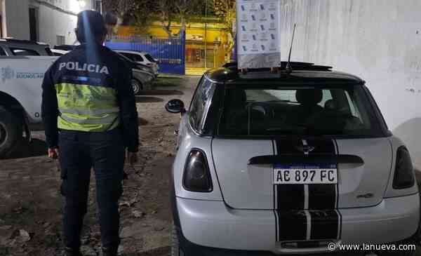 Dorrego: detienen a dos personas por circular en un auto con pedido de secuestro