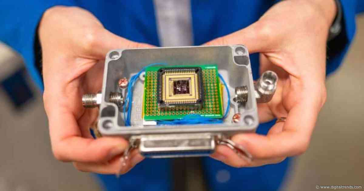 A strange little electric nose may be the missing piece for smart fridges