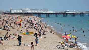 Heatwave temperatures of up to 32C to hit UK on Sunday as Met Office names 8 areas - full list