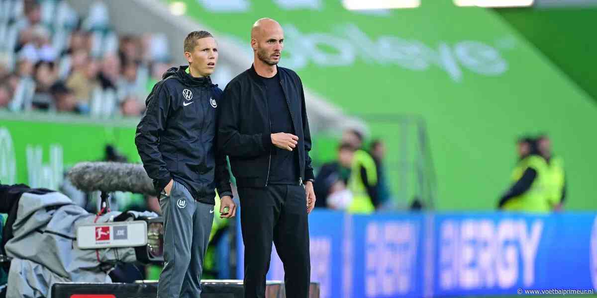 Ten Hag strikt jongere broer van Steven Berghuis: 'Welkome aanvulling'