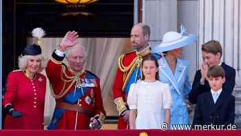 König Charles mit Freundschaftsarmbändern: Die rührende Geschichte, die ihn mit Enkelin Charlotte verbindet