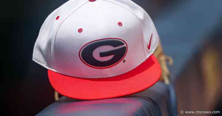 Oklahoma hits 5 homers, beats Georgia 11-4 to reach College World Series finals