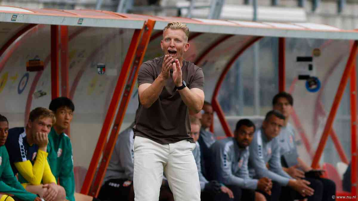 Dirk Kuijt lijkt dag voor eerste training FC Dordrecht op weg naar Fenerbahçe