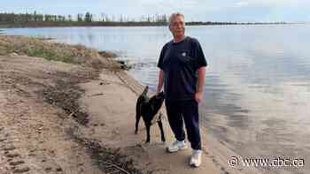 This Buffalo Narrows man once weighed 350 pounds. Walking with his dog saved his life