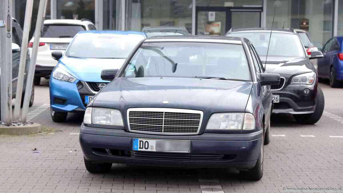 Rücksichtslos geparkt? Diese Strafe droht beim Blockieren von zwei Stellplätzen