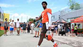 Shedeur Sanders is making strides in Browns' QB co...