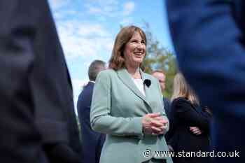 Reeves warns Labour not to ‘deviate’ from fiscal rules