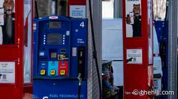 Average gas price falls below $4 for first time in months