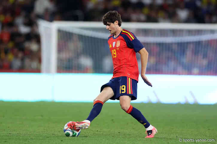 Hansi Flick identifies €40 million-rated Valencia star as key target for Barcelona rebuild – report