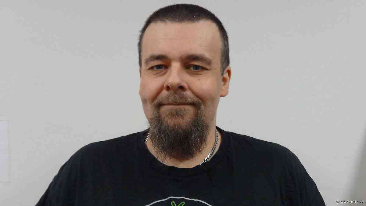Spektakuläre Flucht auf Motorrad: Mörder entkommt bei Freigang - Wie konnte das passieren?