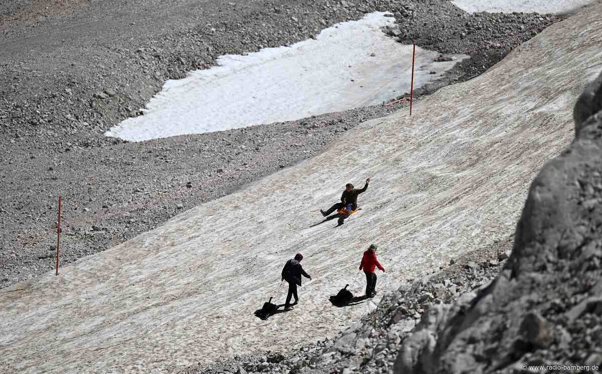 Förderband erleichtert Rodelspaß auf der Zugspitze