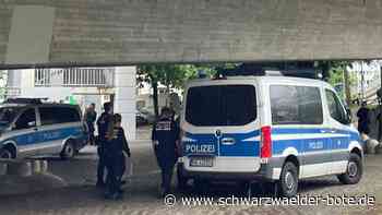 Schwerpunktkontrolle in Freiburg: Polizei hat auf dem Stühlinger Kirchplatz Drogen und Messer sichergestellt