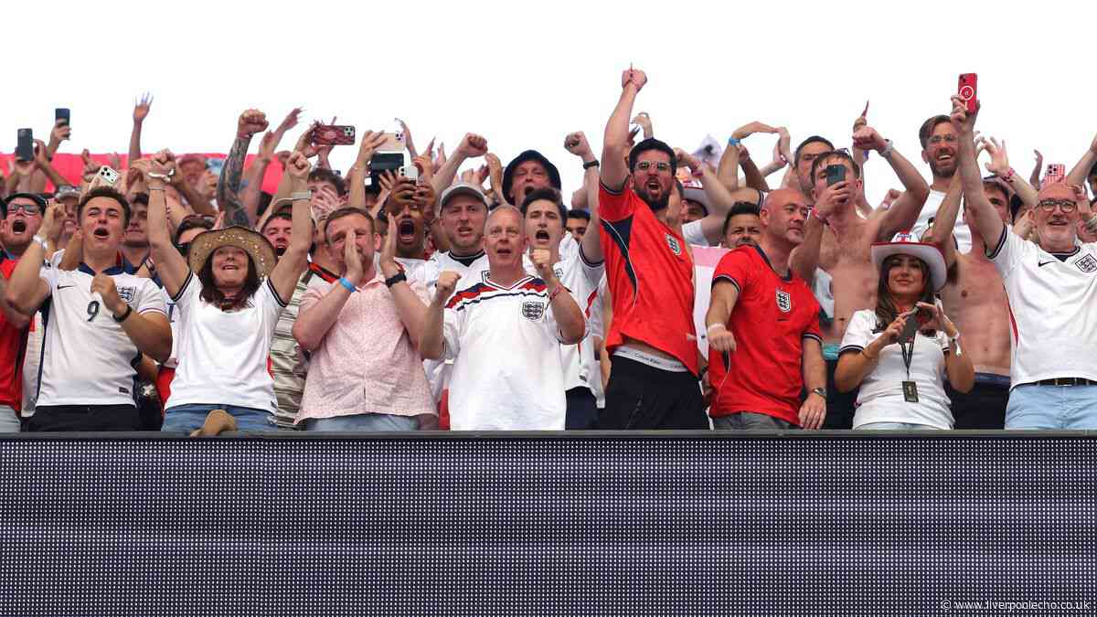 American gives honest verdict on England football fans as they 'take over' US