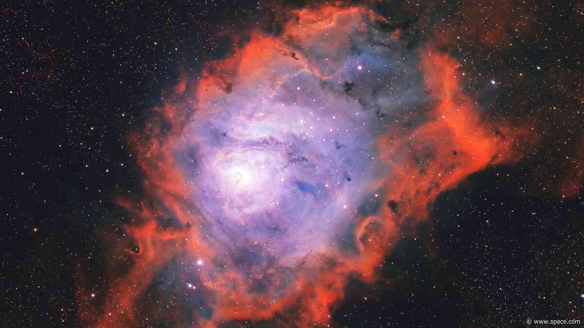 Astrophotographer captures a cosmic lagoon glowing 5,200 light-years from Earth (photo)