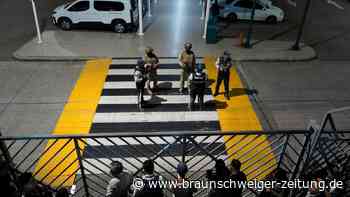 Minderjährige erschießen mutmaßlichen Drogenboss auf Flughafen von Ecuador