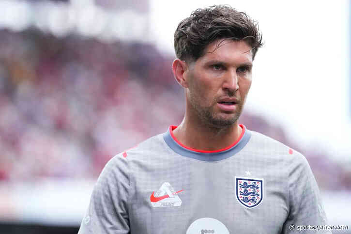 Everton In Talks To Sign World-Class Defender For Free: Right Move For Moyes?