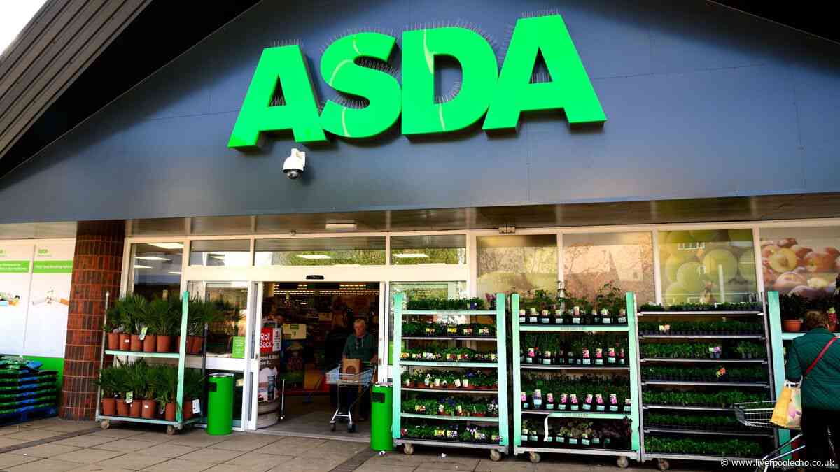 Shoppers are keeping 'cool on summer nights' with 'soft' £8 Asda duvet