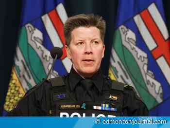 Edmonton police put a stop to referendum lawn-sign pickup plan